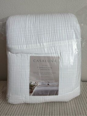 NWT Full/Queen Textured Chambray Comforter & Sham Set White - Casaluna